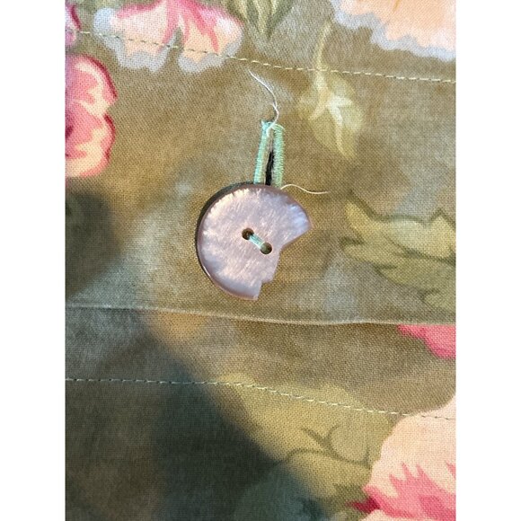 2 vintage Captured In Time by RobynPandolph  Floral Square Ruffled Pillowcases - Picture 10 of 10